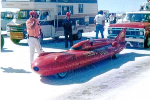 444_S_Vesco_red1.jpg