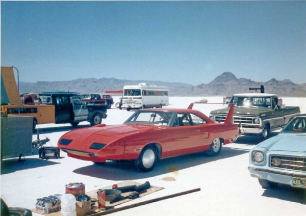 81_winged_Dodge.jpg