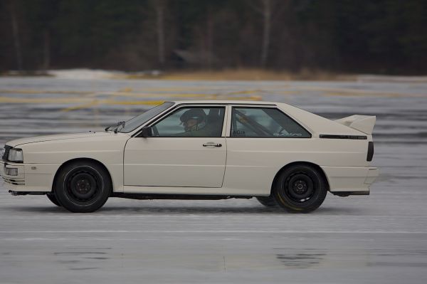 1DM33414.jpg
