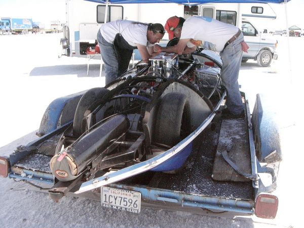 86_Jim_Travis_Racing_02.jpg